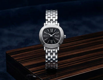 Women's Piaget Vintage Oval Cushion-Shaped Luxury Wristwatch Series